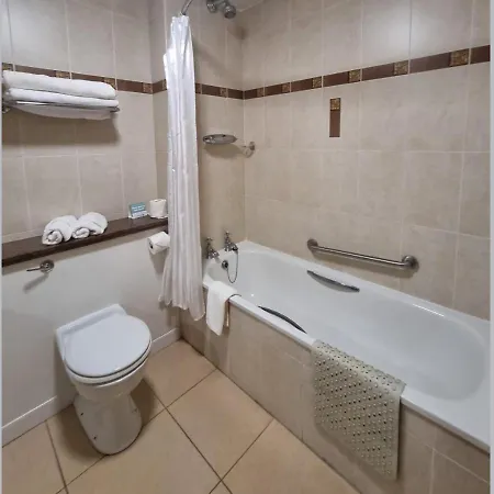 Allingham Arms Hotel