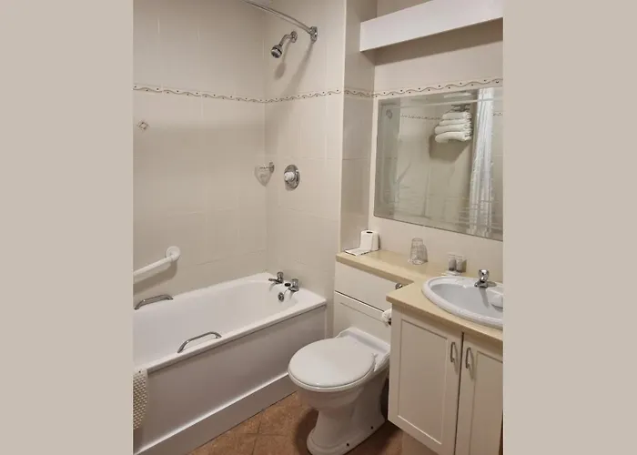 Hotel Allingham Arms 4*